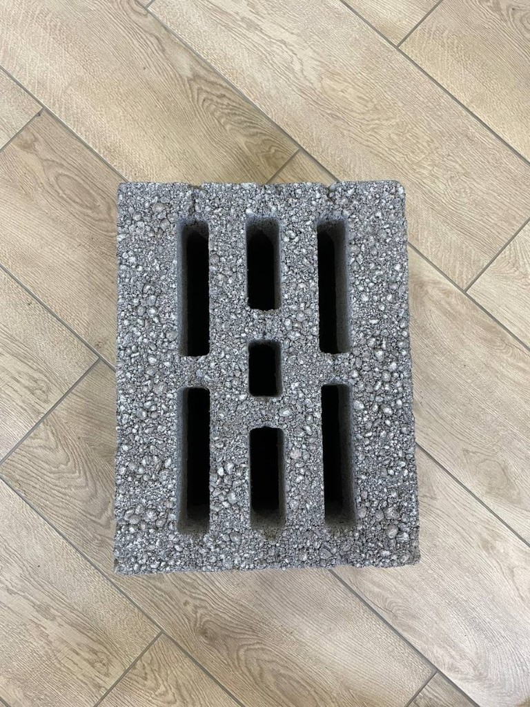 Керамзитобетонный блок стеновой №30 КБС-7ПС30 (390-190-300)